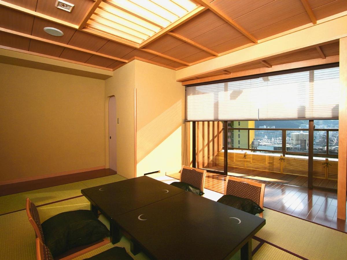 Atami Juraku Hotel Exterior foto